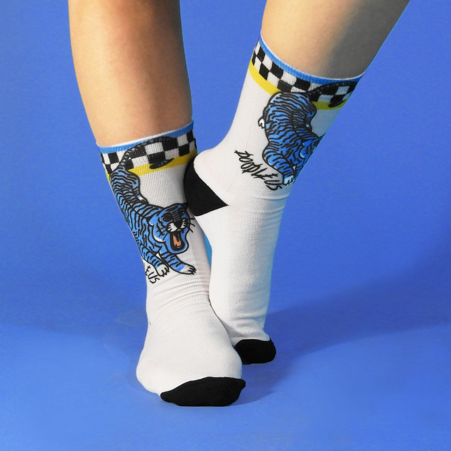 COOL BLUE TIGER PRINTED SOCKS